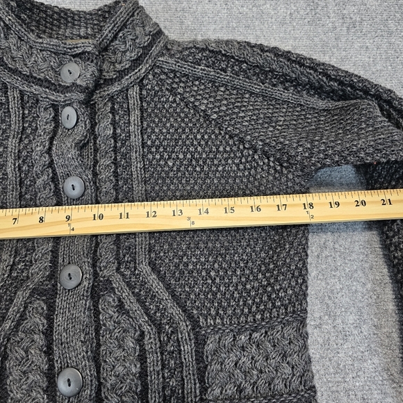 Inis Crafts Womens Celtic Highland Cardigan Sweater L Merino Wool Cable Ireland - Picture 12 of 16